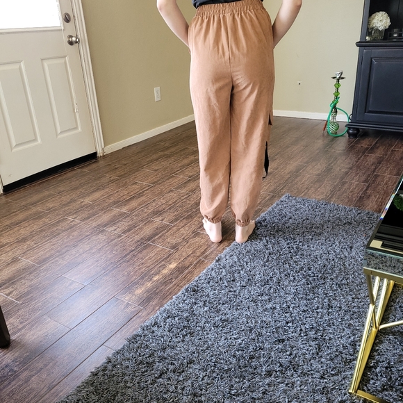 Woman pant - Picture 9 of 10